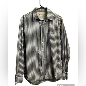 American Eagle Outfitters Mens M Button Down Shirt Blue White Striped casual